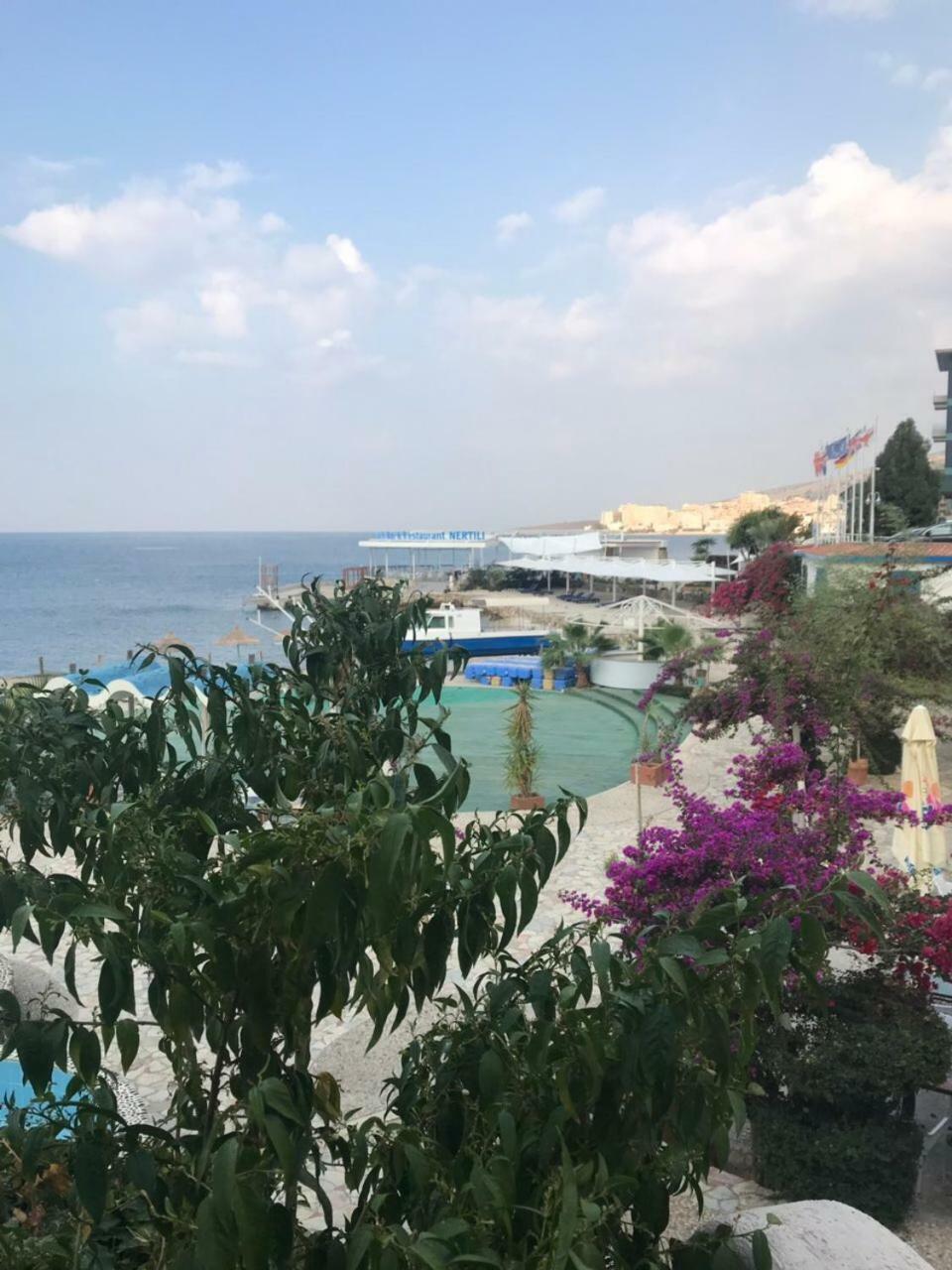 Bougainville Bay Resort - Villa 11 Sarande Bagian luar foto