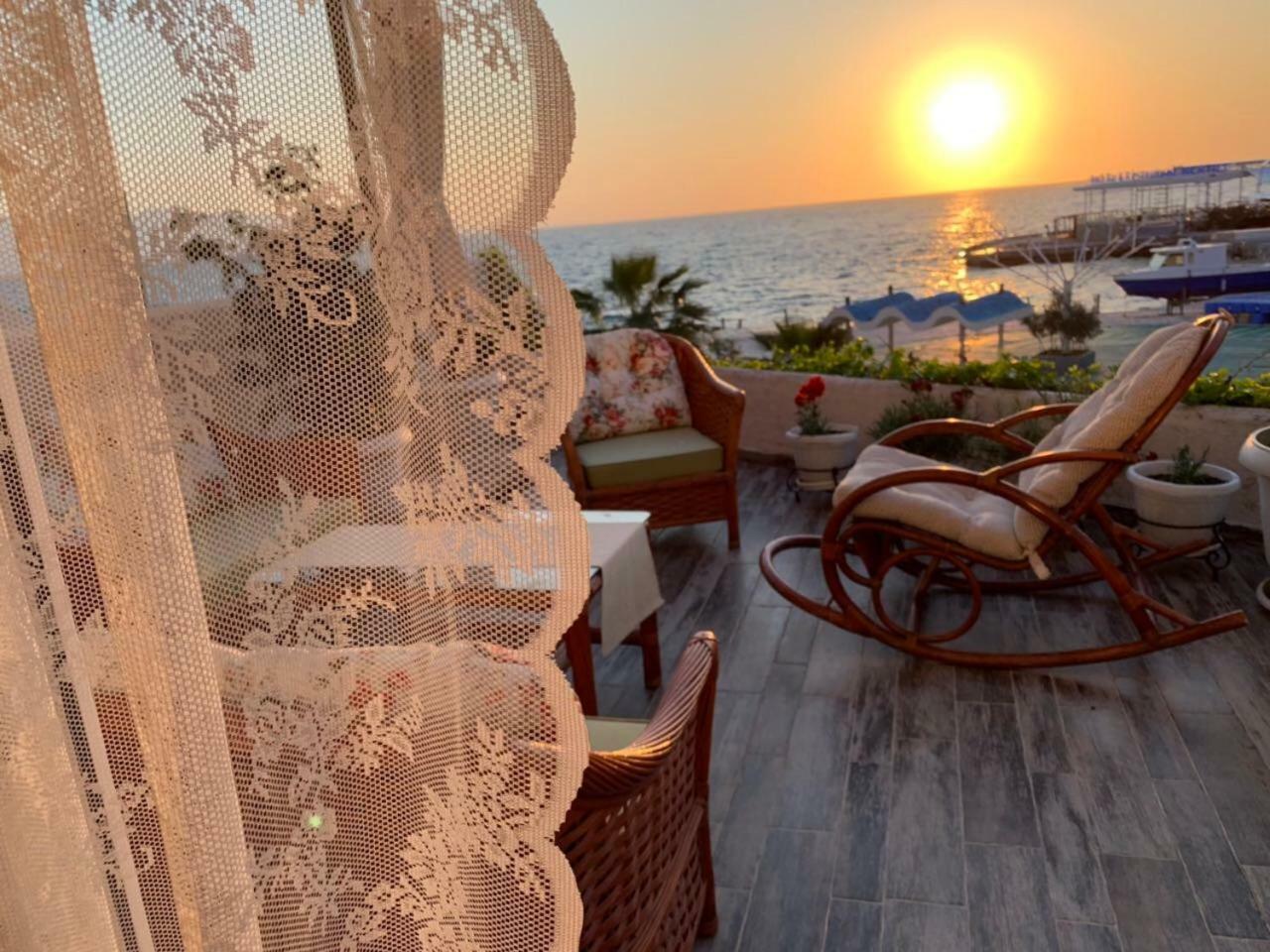 Bougainville Bay Resort - Villa 11 Sarande Bagian luar foto