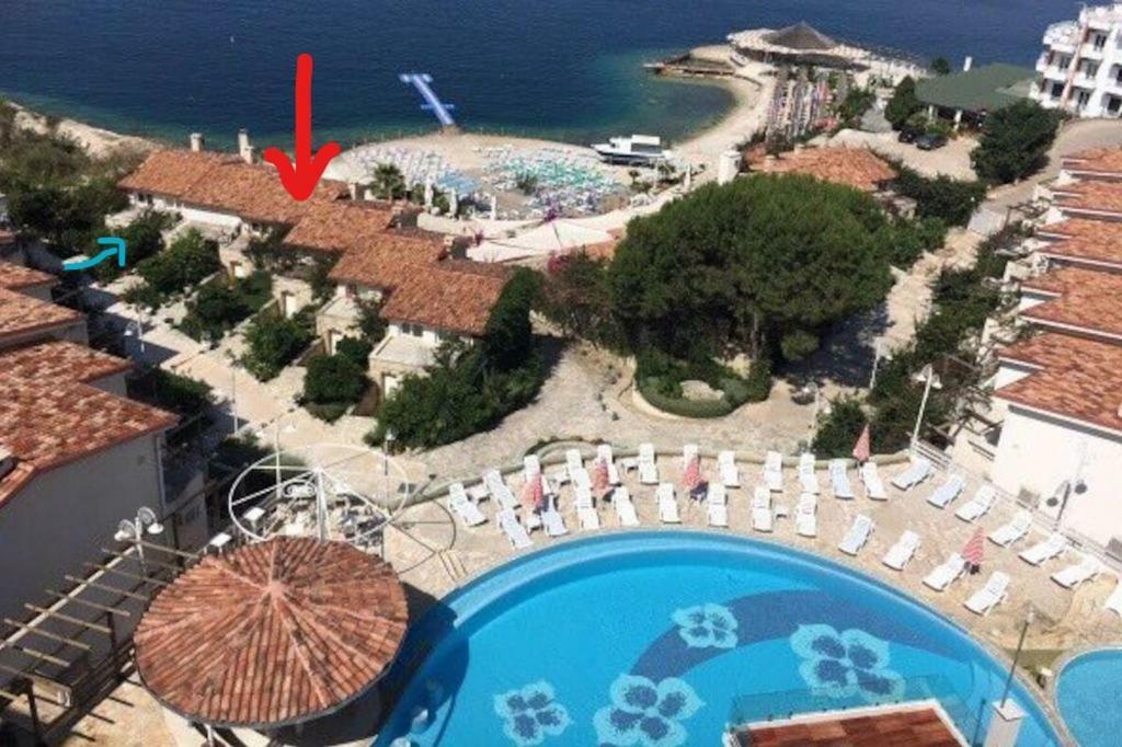 Bougainville Bay Resort - Villa 11 Sarande Bagian luar foto